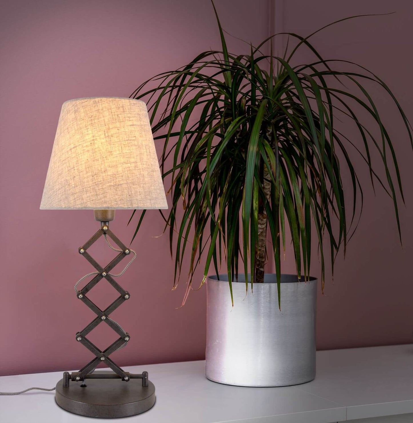 Tischlampe höhenverstellbar mit Scherenarm Stoffschirm beige E27