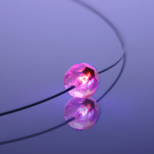 Leuchtende Halskette LED Kristall Ball pink mit Swarovski®- Elements – stilvolles Wohnaccessoire & Dekoartikel aus Europa